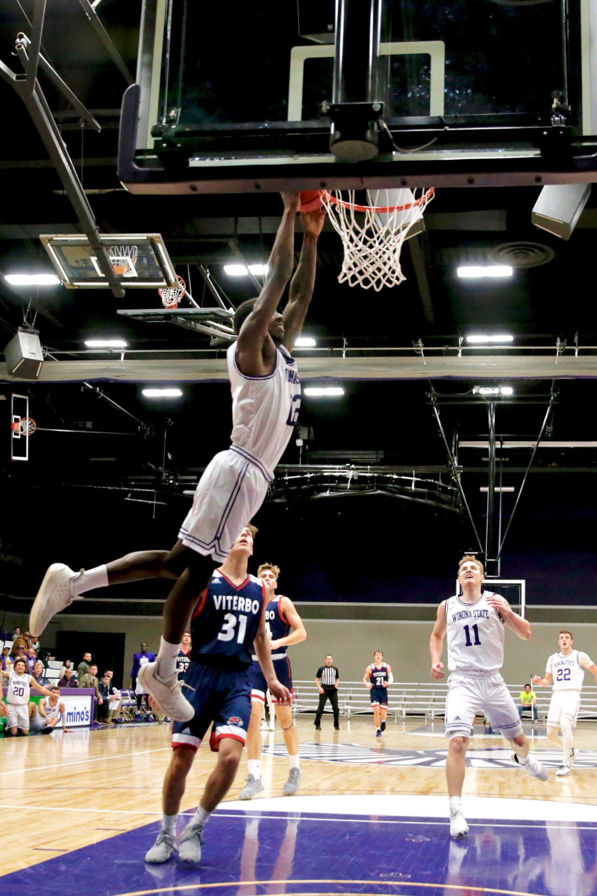 Winona State Men's Basketball vs LaCrosse Viterbo